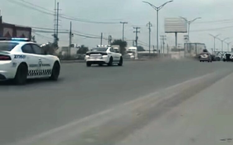 A balazos Guardia Nacional asegura un tráiler que huía
