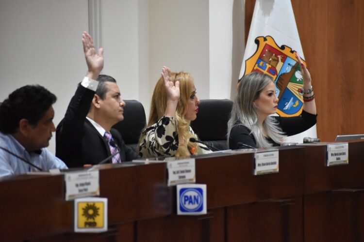 Rinden protesta nuevos funcionarios del Servicio Profesional Electoral Nacional