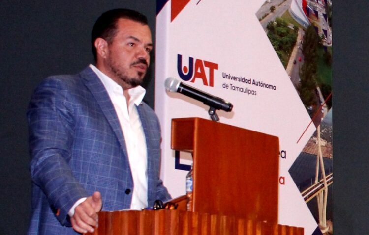 Rector de la UAT clausura encuentro nacional de contralorías universitarias
