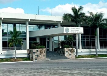 Magistrados del STJE de Tamaulipas, no verificaron que el Tribunal de Enjuiciamiento de El Mante, no verifico cedula de defensores