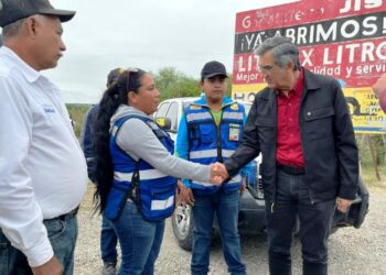 Supervisa Gobernador módulos de seguridad y atención de turistas