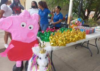 Lleva la USJT alegría y regalos a niñas y niños de comunidades rurales