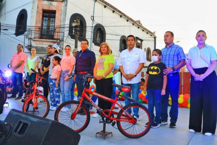 DIF y Municipio festejan en grande a niñez victorense.