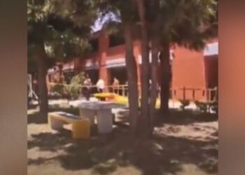 Tragedia en Zumpango: una niña de secundaria murió al caer de un edificio, su familia dice que la aventaron