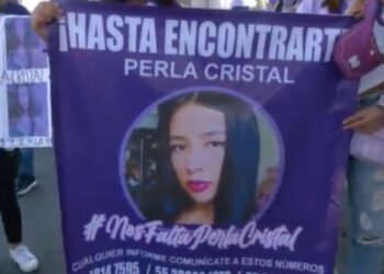Familia y amigos de Perla Cristal bloquean Avenida Tláhuac para exigir justicia y encontrarla