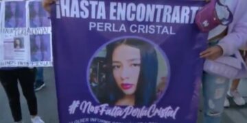 Familia y amigos de Perla Cristal bloquean Avenida Tláhuac para exigir justicia y encontrarla