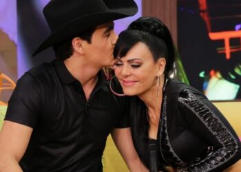Maribel Guardia relató el momento exacto en que se le apareció su hijo Julián Figueroa: “Me abrazó”
