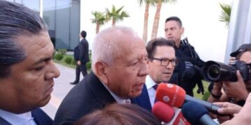 Muerte de 40 migrantes: acusan al titular del INM por ejercicio indebido del servicio público