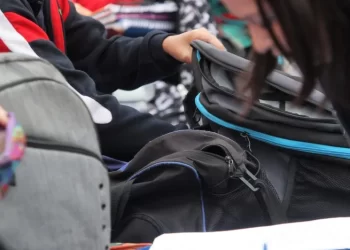 Maestros activan protocolo de seguridad al encontrar ‘arma de fuego’ en mochila de alumno en Tampico