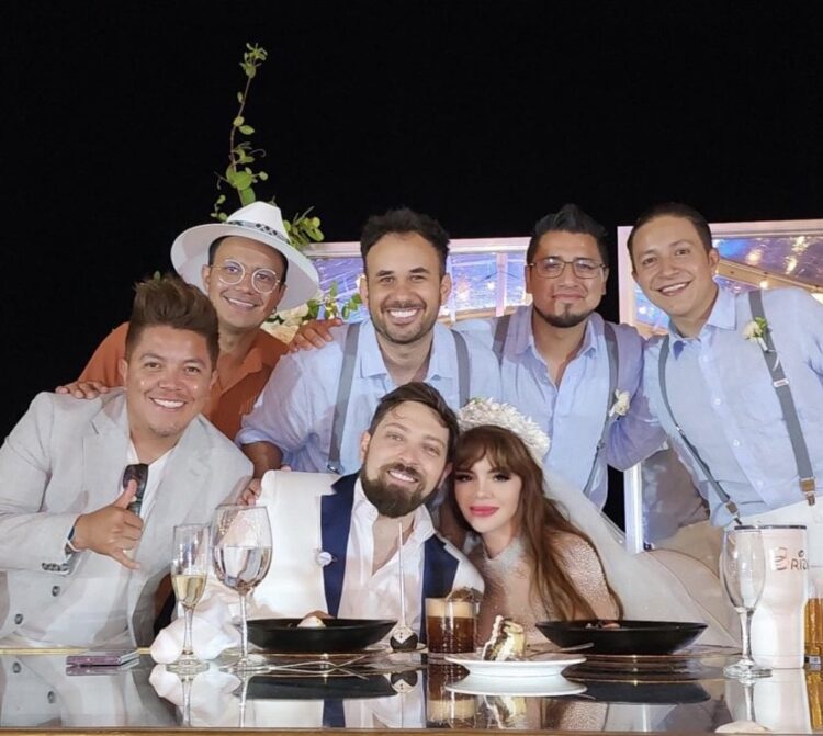 La unión de Wereverwero y Danyan Cat unió a grandes estrellas de las redes sociales. 