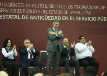 Dignifica Américo salarios de trabajadores del Estado; burócratas lo respaldan; “ahora sí nos  respetan”