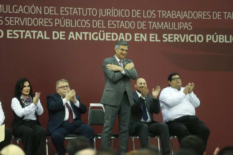 Dignifica Américo salarios de trabajadores del Estado; burócratas lo respaldan; “ahora sí nos  respetan”