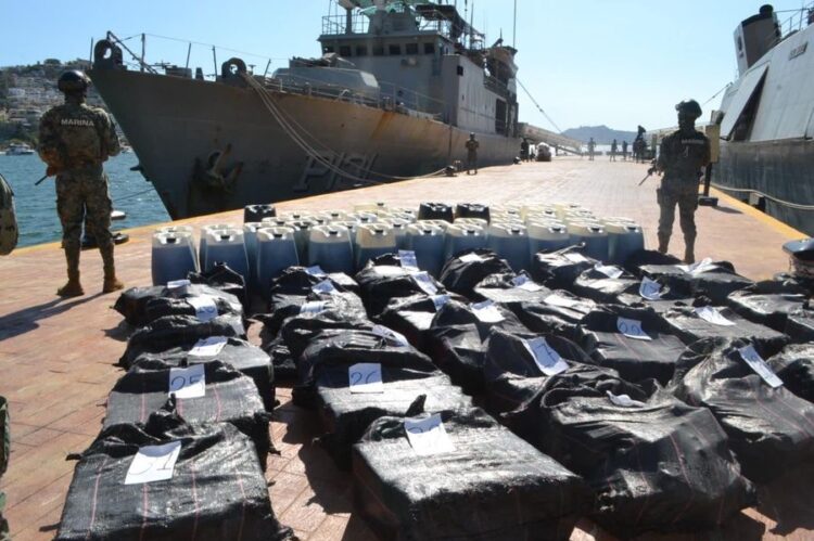 Aseguran mas de una tonelada de coca en costas de Acapulco