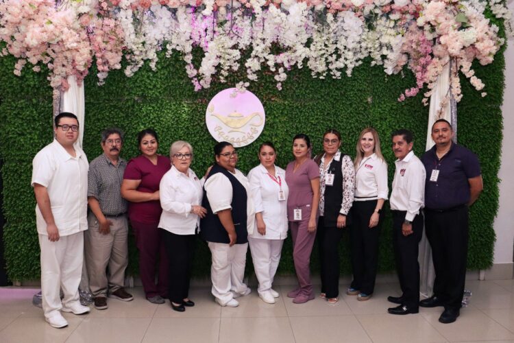 Reconocen a Enfermeras del Sistema DIF por su Labor en Beneficio de la Ciudadania