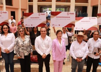 Entrega Ninfa Cantú recursos de Fondo Tamaulipas a emprendedores