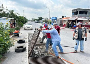 Retiró Servicios Primarios de Reynosa basura de pluviales