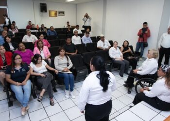 Capacita UAT a sus docentes que atienden a estudiantes con discapacidad