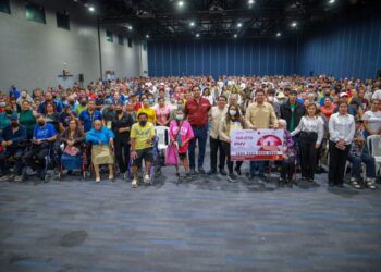 Participó Carlos Peña Ortiz en la entrega de recursos “Por una Mejor Vivienda”