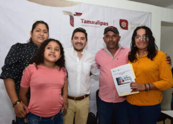 Secretaría del Trabajo coloca a diez trabajadores tamaulipecos para labores agrícolas en Canadá
