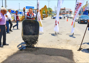 Arranca alcalde intenso programa de bacheo en Victoria