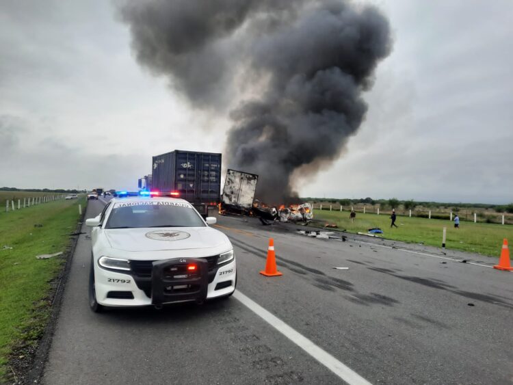 Guardia Estatal atiende accidente carretero