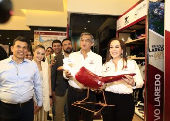 Inaugura gobernador “Punto Tamaulipas”