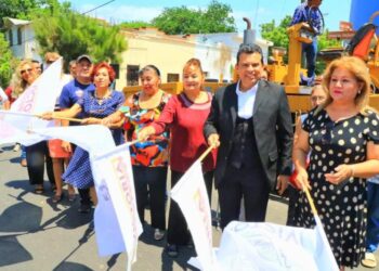 Activa alcalde más obras de rehabilitación de asfalto