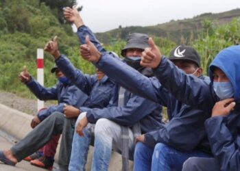 CERRARÁN 33 ESTACIONES MIGRATORIAS México no dará permisos de tránsito a los migrantes y los deportará inmediatamente