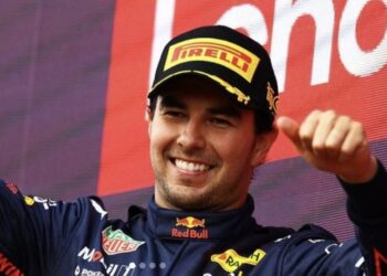 Checo Pérez logra la pole position y saldrá primero en el GP de Miami