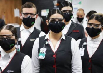 Viva Aerobús da a conocer vacante como sobrecargo en CDMX, estos son los requisitos para el puesto