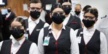 Viva Aerobús da a conocer vacante como sobrecargo en CDMX, estos son los requisitos para el puesto