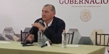 Adán Augusto López descarta pleitos con el Poder Judicial, pero lo acusa de actuar contra el pueblo