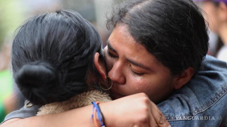 Roxana Ruiz actuó en legítima defensa; Fiscalía de Edomex desiste de acción penal contra joven que mató a su agresor