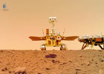 Sonda china halla indicios de agua en estado líquido en Marte
