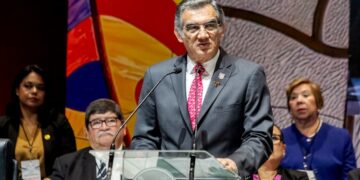 Reafirma el gobernador Américo Villarreal todo su respaldo a la UAT