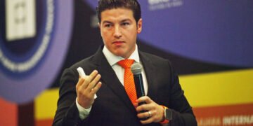 Samuel García reasume gubernatura de NL y deja carrera presidencial