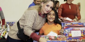 Ofrece UAT festejo infantil navideño a hijos del personal sindicalizado