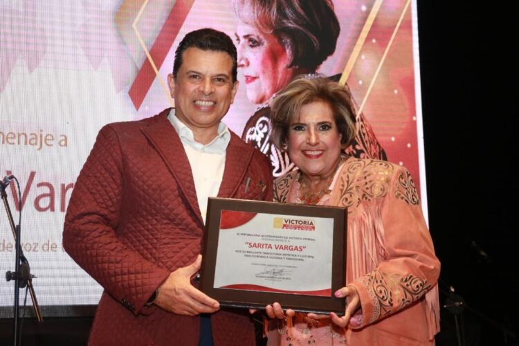 Rinde homenaje gobierno de Victoria a Sarita Vargas