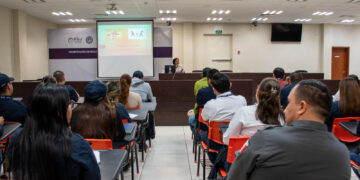 Capacitan a servidores públicos sobre Violencia Vicaria