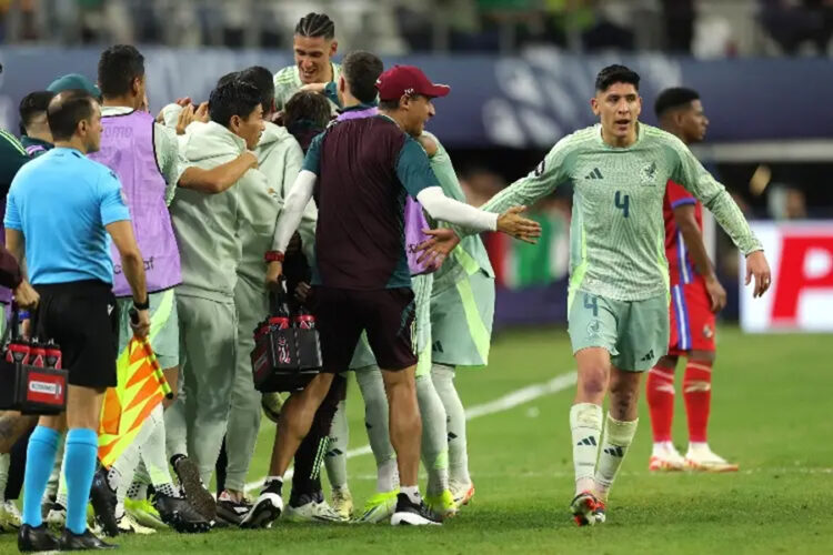 México golea a Panamá y avanza a la final de Nations League