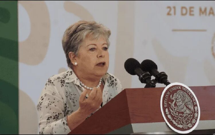 México tiene estrategia legal para proteger a mexicanos de Ley SB4 de Texas