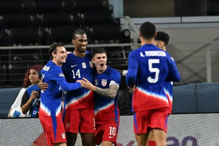 Estados Unidos supera a Jamaica y va a la final de Nations League