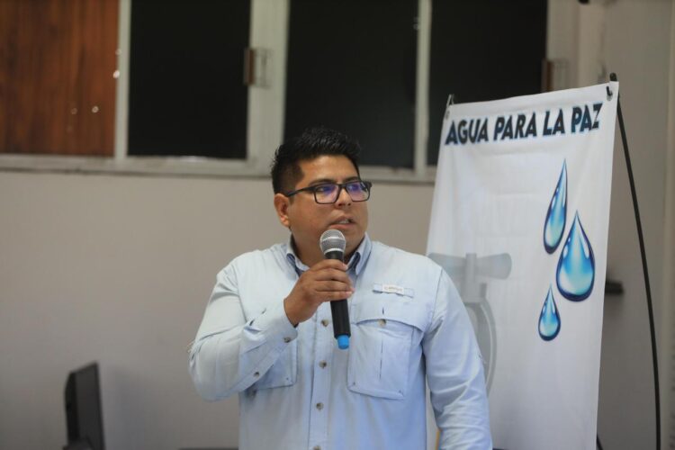 Imparte Comapa taller “Educando, Agua para la Paz”