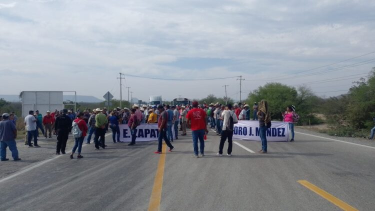 Alerta: Cierre de circulación en Carretera Federal 81 por manifestantes rurales