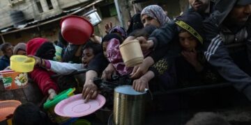 Israel se niega a abrir pasos fronterizos para enviar ayuda humanitaria a Gaza