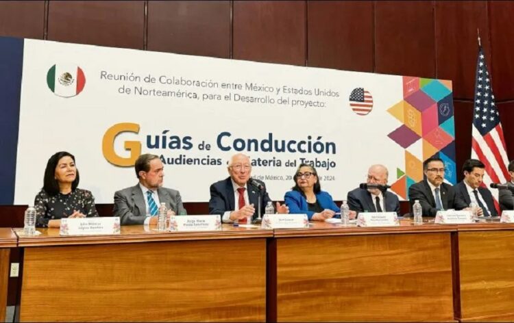 México avanza en su democracia: Ken Salazar