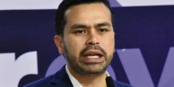 “Yo sí voy a cerrar las refinerías”: Álvarez Máynez
