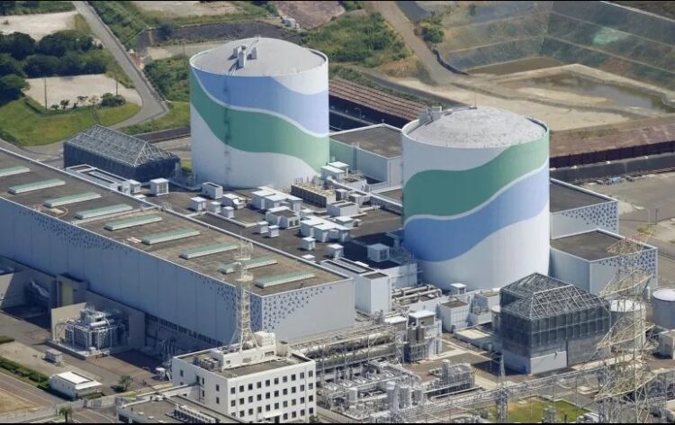 Sismo de magnitud 5.8 en Fukushima obliga a suspender vertido de agua radioactiva