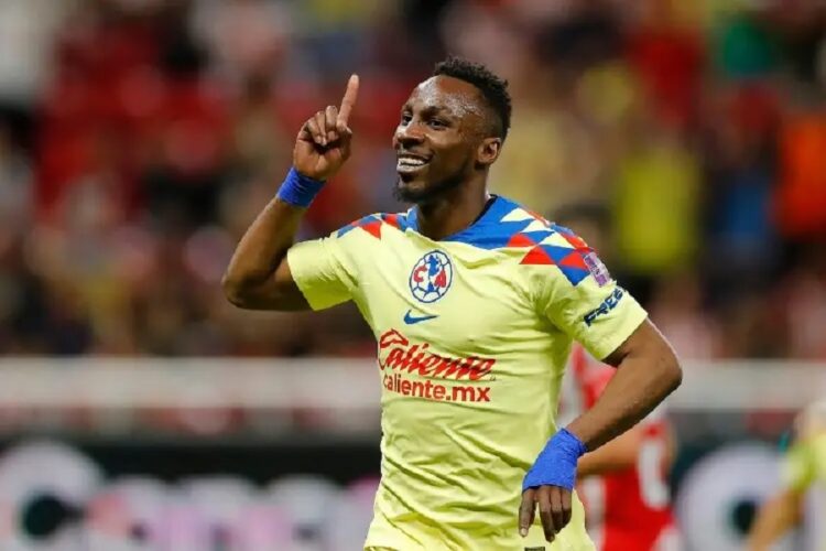 Ningún equipo nos puede parar: Quiñones tras goleada de América a Chivas