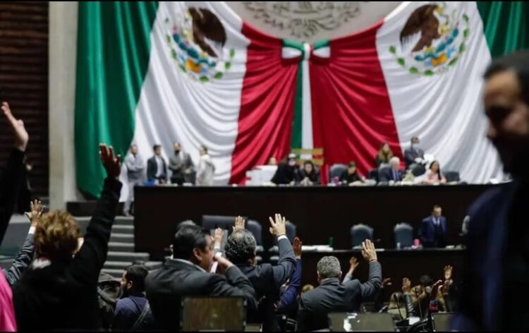 De aprobarse la reducción a 40 horas sería con esta modificación